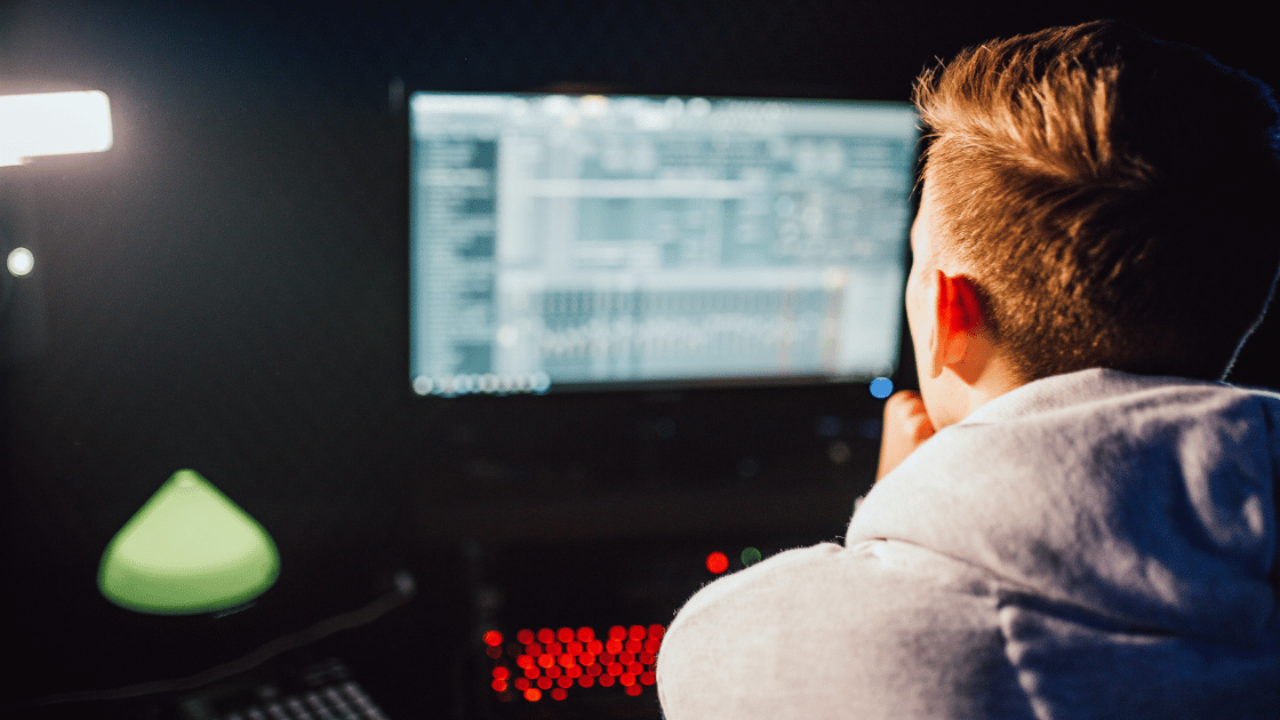 The Complete Guide to Recording Schools in 2024