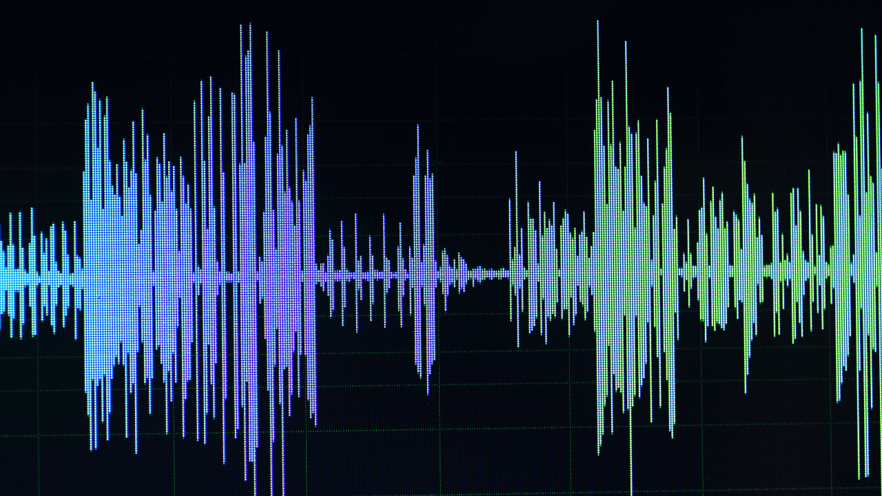 Editing audio files in a DAW on a laptop 